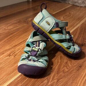 KEEN Kids' Teal and Purple Adventure Sandals — size 11